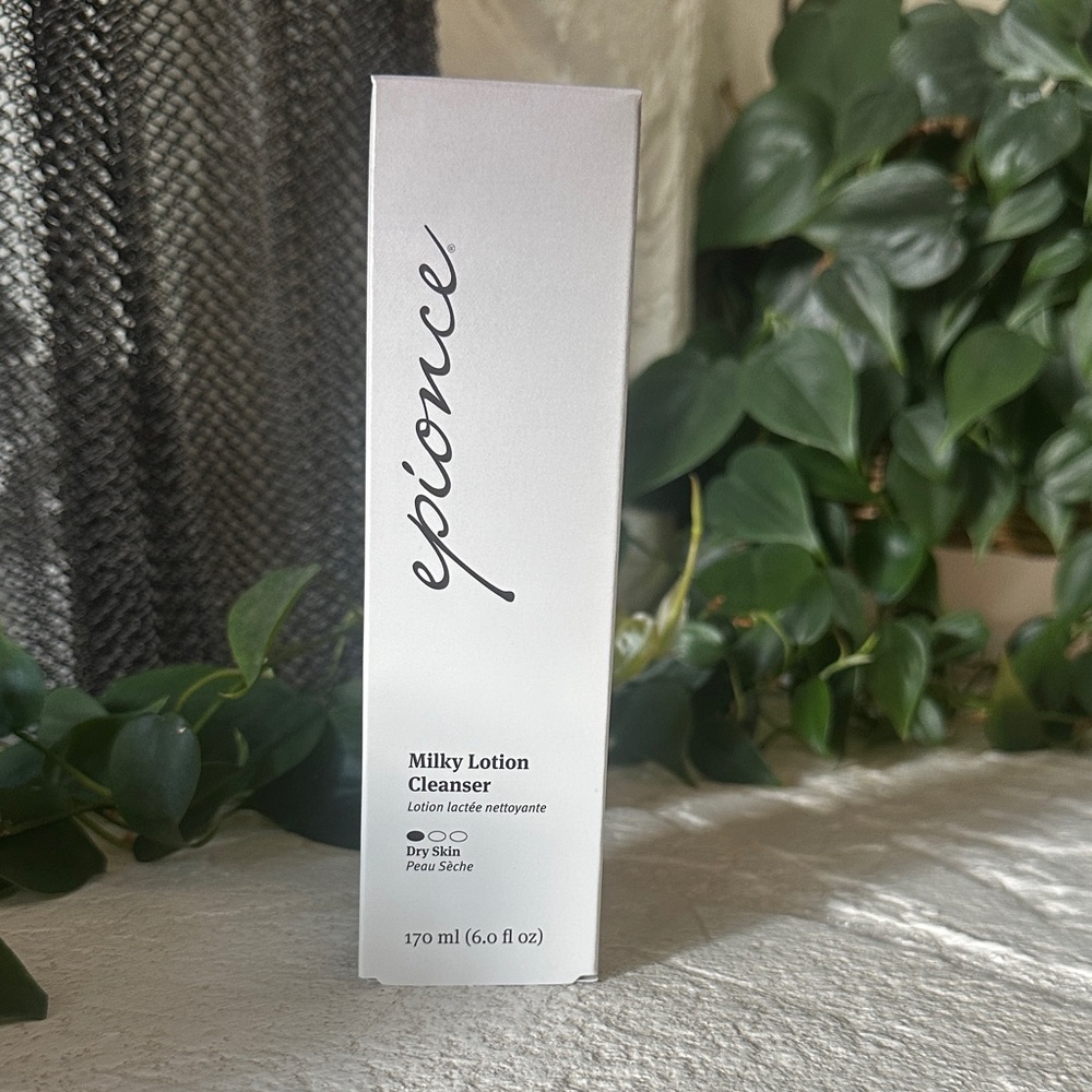 Epionce - Milky Lotion Cleanser - Brand New in Box